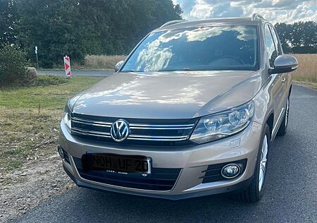 VW Tiguan Volkswagen 1.4 TSI DSG BMotion T CUP Sport & Sty...