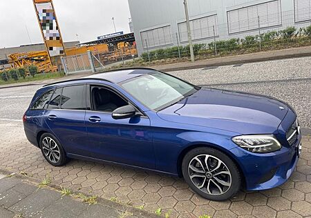 Mercedes-Benz C 220 d T Autom. -