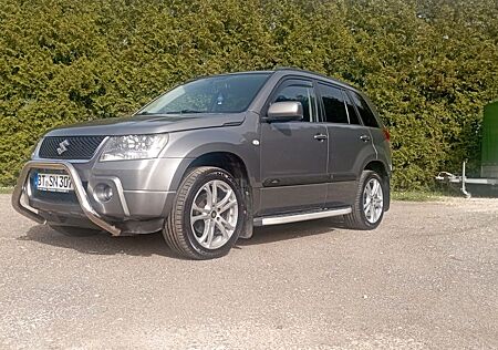 Suzuki Grand Vitara 2.0 Comfort Automatik Comfort