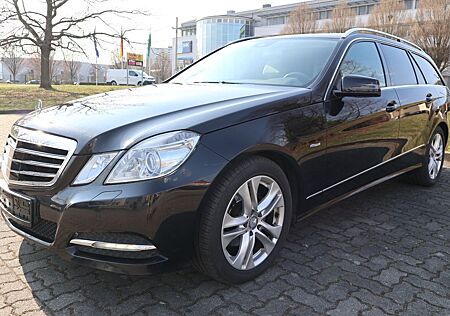 Mercedes-Benz E 200 T-Modell*BlueEfficiency*Leder*Navi*Kamera
