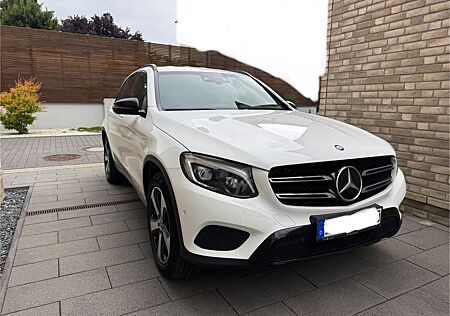 Mercedes-Benz GLC 250 d 4Matic 9G-TRONIC, LED, AHK, Night Pake