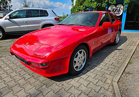 Porsche 944 S