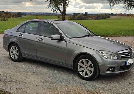 Mercedes-Benz C 200 CGI BlueEFFICIENCY Autom. -