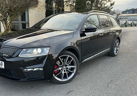 Skoda Octavia 2.0 TDI RS*TÜV07/26*AHK*Panorama*DSG*