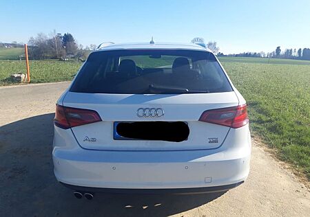 Audi A3 2.0 TDI quattro Ambiente Sportback Ambiente
