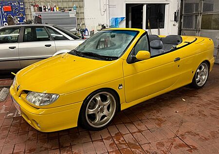 Renault Megane Cabrio 2.0 17 Zoll TÜV neu