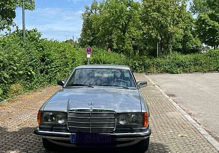 Mercedes-Benz CE 280