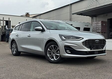Ford Focus Turnier Titanium Automatik Navi Spurhalte