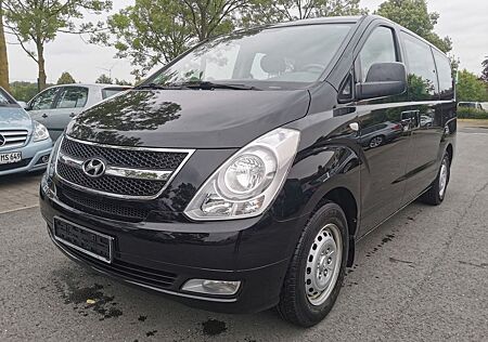 Hyundai H-1 Travel 8 Sitze AHK