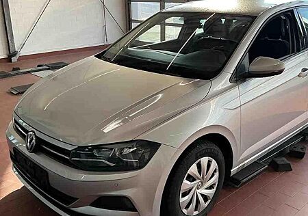 VW Polo Volkswagen Comfortline 1.6 TDI /ACC/AHK/DSG/NAVI/KLIMA
