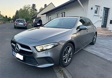 Mercedes-Benz A 220 DCT 7G -Autom. Navi SH