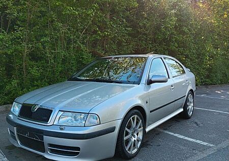 Skoda Octavia 1.8 Turbo RS RS