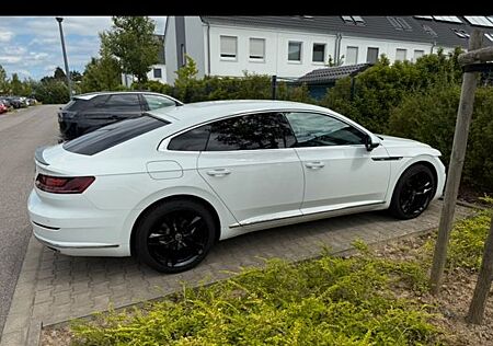VW Arteon Volkswagen 2.0 TDI SCR R-Line R-Line