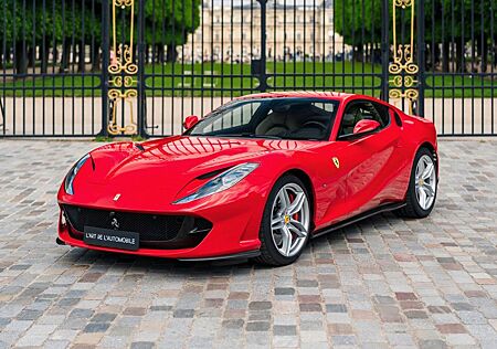 Ferrari 812 6.5 V12 Superfast DCT F1 - carbon options
