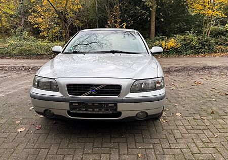 Volvo S60 2.4 D5 -