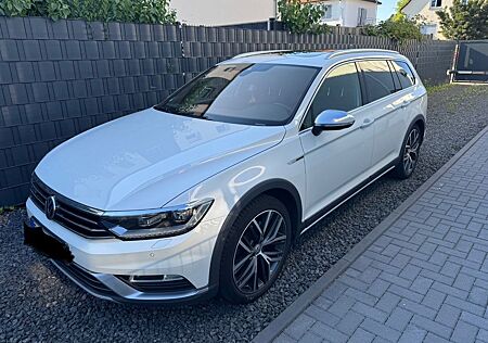 VW Passat Alltrack Volkswagen 2.0 TDI SCR 176kW DSG 4MOT A...