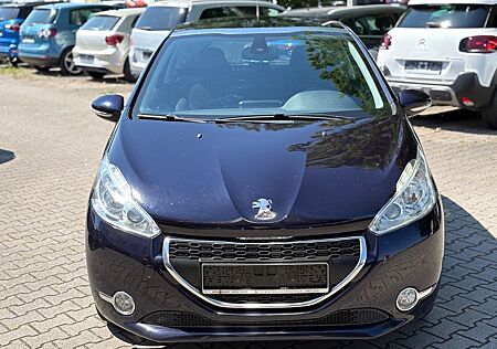 Peugeot 208 Active Service Gepflegt*Navi*Pano*Tempomat**
