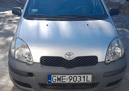 Toyota Yaris 1.0 -