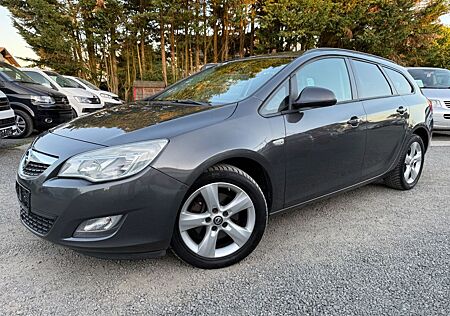 Opel Astra J Sports Tourer Design Edition/Navi/Klima