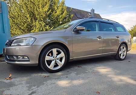 VW Passat Variant Volkswagen 2.0 TDI Highline BlueMotion T...
