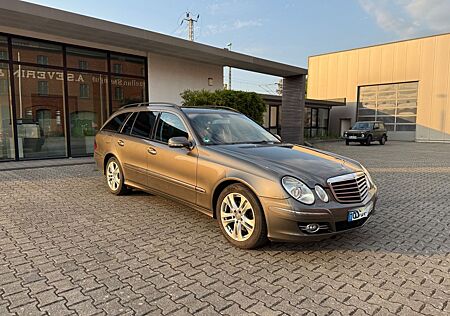 Mercedes-Benz E 220 CDI T AVANTGARDE Avantgarde TÜV Neu