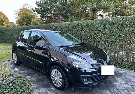 Renault Clio Edition Dynamique 1.6 16V ESP 82kW Edit...