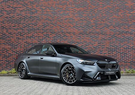 BMW M5 | Frozen - HUD - AHK - B&W