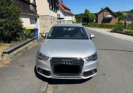 Audi A1 gebraucht kaufen Audi A1 1.6 TDI 66kW Ambition