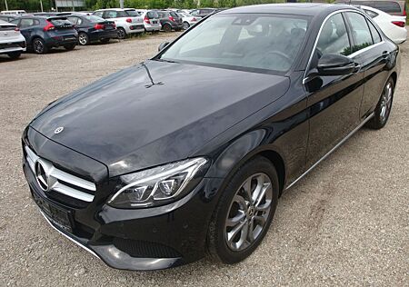 Mercedes-Benz C 180 CGI Lim. Avantgarde *Schiebedach/LED/Navi*