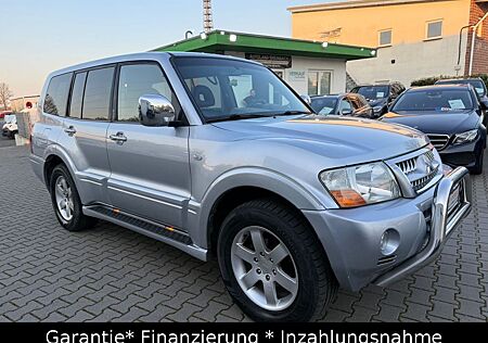 Mitsubishi Pajero 3,2/ 4x4/ Automatik/ Leder/ AHK/ 1.Hand