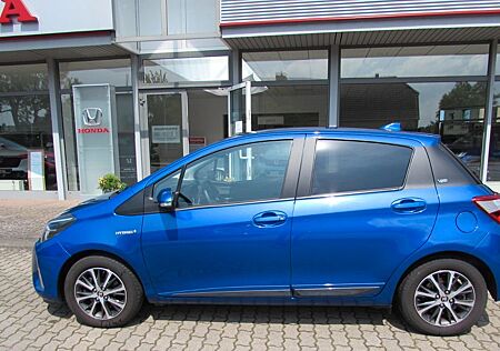 Toyota Yaris Hybrid Y20 Club Standheizung Winterräder