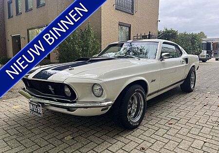 Ford Mustang MACH 1 V 8 390 Motor