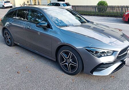 Mercedes-Benz CLA 220 Shooting Brake CLA 220D,AMG Line,Standheiz,Burmester,ACC