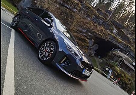 Kia Pro_ceed pro_cee'd / ProCeed 1.6 T-GDI DCT GT GT
