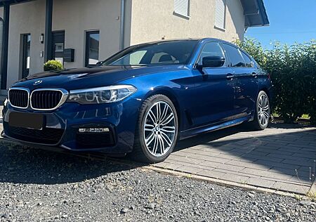 BMW 530d M- Sportpaket/Parking Plus/360°