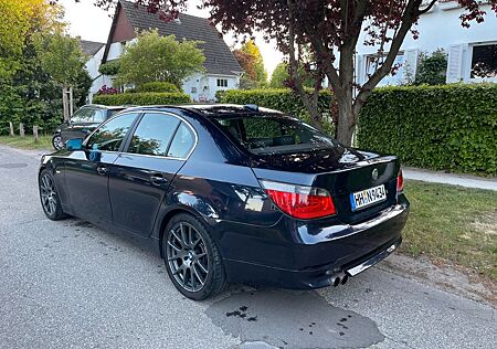 BMW 525d A -