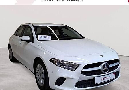 Mercedes-Benz A 180 d 7G-DCT NAVI PDC KAM