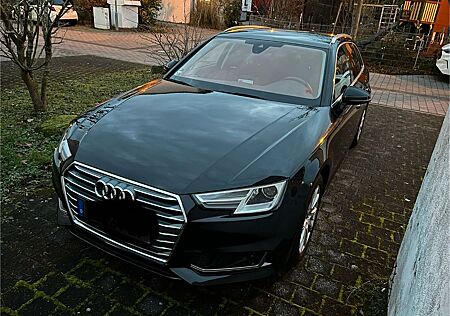 Audi A4 2.0 TDI S tronic, 150PS, 2019 , Navi