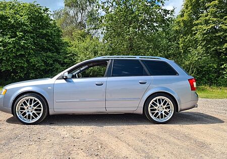 Audi A4 2.0 Avant - AHK/TEMP/LEDER/SHZ/TÜV