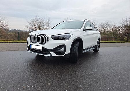 BMW X1 xDrive20i xLine Steptronic xLine