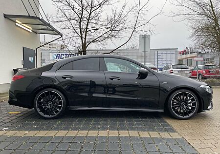 Mercedes-Benz CLA 35 AMG 4MATIC Pano Performance Matt Grau