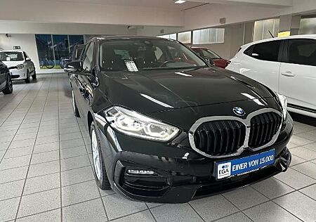 BMW 118 i Sport Line Pannodach LED Lenkradheizung