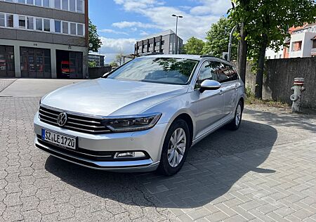VW Passat Variant Volkswagen 2.0 TDI SCR DSG Comfortline V...