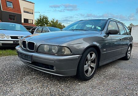 BMW 520i Euro Turing Euro 4 Klima A H K