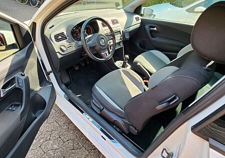 VW Polo Volkswagen 1.2 44kW LIFE mit Standheizung