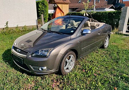 Ford Focus CC 2,0 Titanium