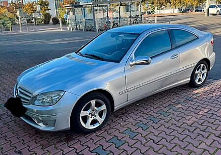 Mercedes-Benz CLC 180 KOMPRESSOR - Ölservice Neu