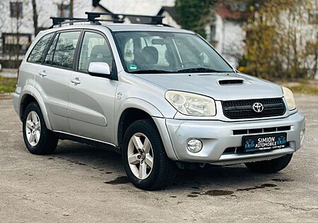 Toyota RAV 4 RAV4 2.0 D-4D Sol 4X4/Kein Rost/Export