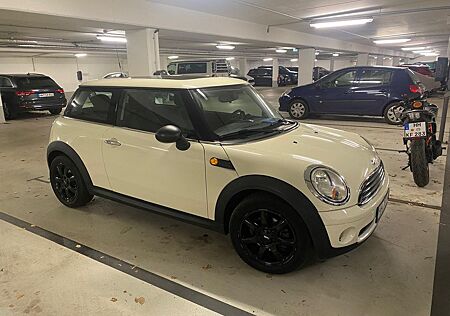 Mini ONE 55kW 87.450 km gelaufen