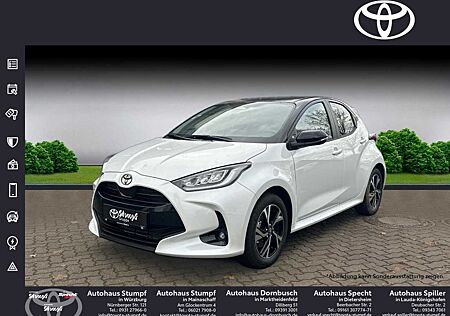 Toyota Yaris 1.5 Hybrid Black & White | Kamera+SHZ+uvm.